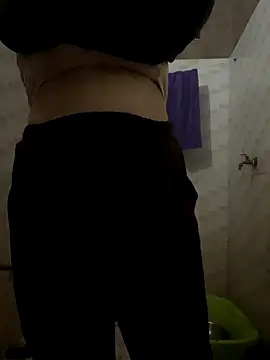 Snapshot of anne_baby2k chatting on November 20, 2025, 1:44 pm anne baby2k online show from November 20, 2025, 1:44 pm