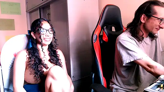 DreamTeachFlame online show from October 12, 2025, 3:22 pm