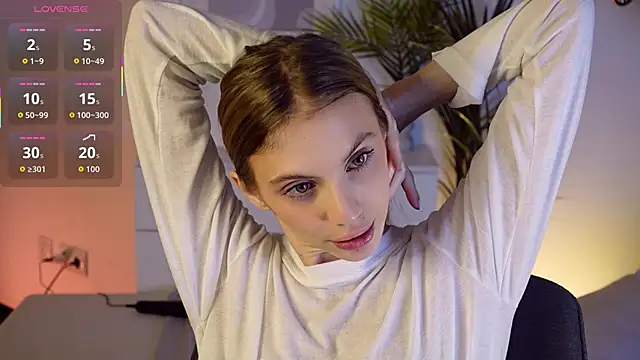 mia silkk online show from November 17, 2025, 6:08 am