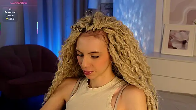 mia silkk online show from December 19, 2025, 6:20 am