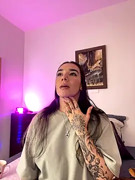 Snapshot of _Emily_Sands_ chatting on October 27, 2025, 11:20 pm  Emily Sands  online show from October 27, 2025, 11:20 pm