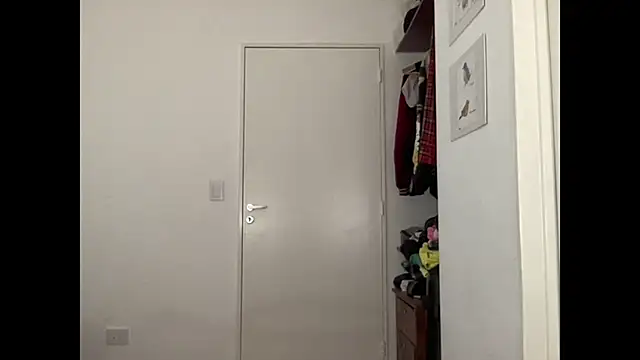 absoluthorrorfield online show from December 16, 2025, 8:47 pm