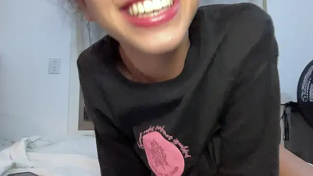 absoluthorrorfield online show from January 6, 2026, 1:20 am