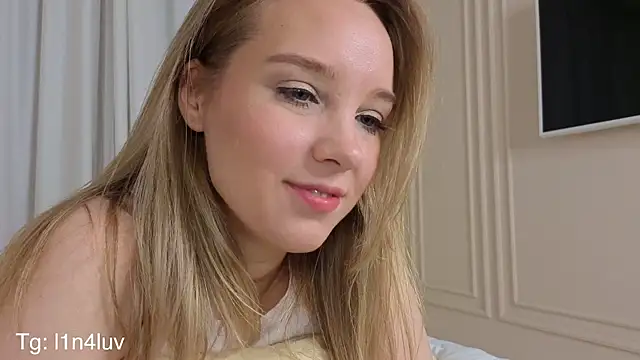 AIicaparkerc online show from November 5, 2025, 9:26 pm