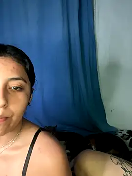 Die-lunara online show from October 12, 2025, 11:04 pm