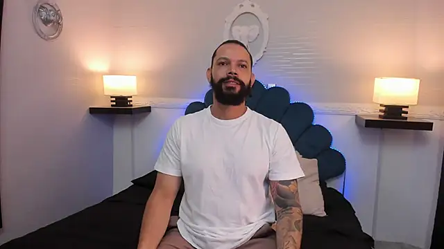 AlukardBig online show from November 6, 2025, 1:01 pm