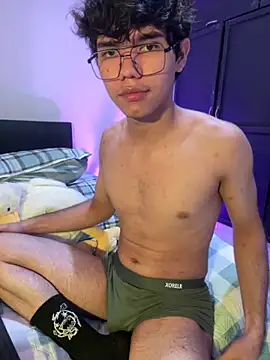 Im Camii online show from October 27, 2025, 6:23 pm