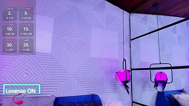 CinnamonHeat online show from October 20, 2025, 11:10 am