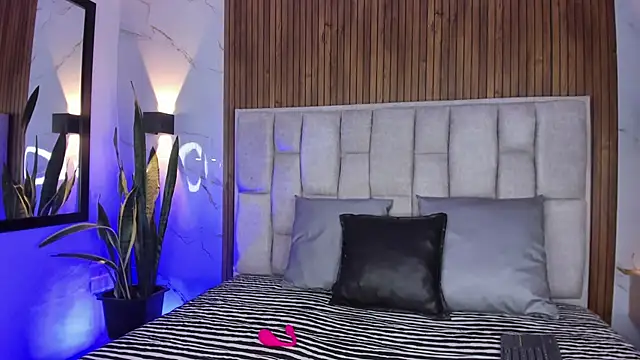 Sassha ferrer online show from March 3, 2026, 6:14 pm