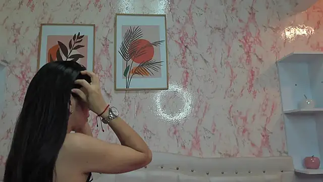 GabbiePrice online show from November 11, 2025, 2:39 pm