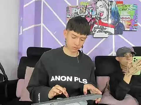 heyy noah11 online show from April 3, 2026, 1:20 pm