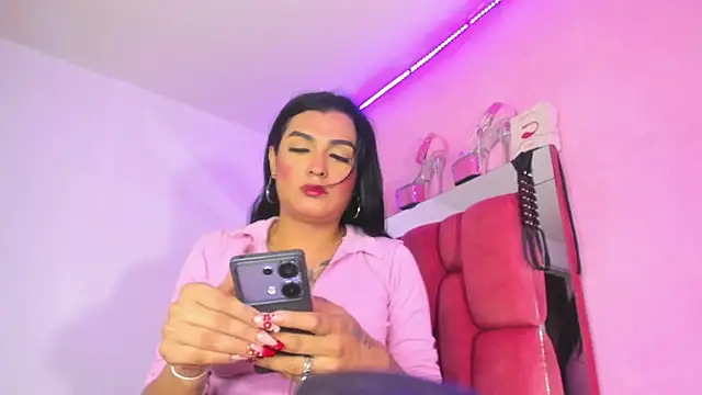 Snapshot of BiancaValentinna chatting on July 30, 2026, 8:08 pm BiancaValentinna online show from July 30, 2026, 8:08 pm
