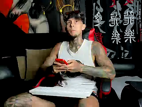 Molotov Explosive online show from October 12, 2025, 12:31 am