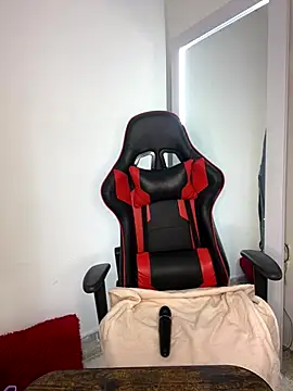  Lissa 01 online show from November 22, 2025, 2:32 am