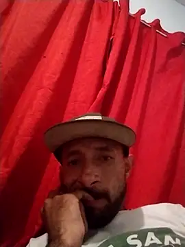 Snapshot of Chukytupi13 chatting on May 5, 2026, 4:42 am Chukytupi13 online show from May 5, 2026, 4:42 am