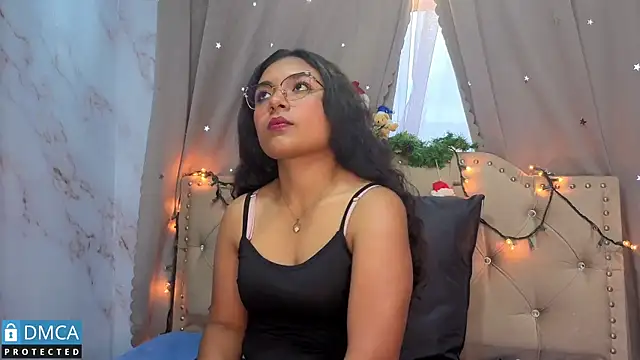 taylorexotic online show from December 4, 2025, 7:11 pm