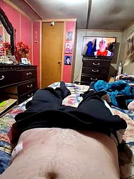 Snapshot of Gdaddy13 chatting on October 11, 2025, 8:13 am Gdaddy13 online show from October 11, 2025, 8:13 am