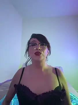 MiniMonroe online show from October 12, 2025, 1:54 pm