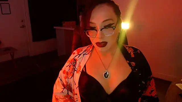 MiniMonroe online show from October 14, 2025, 8:59 am