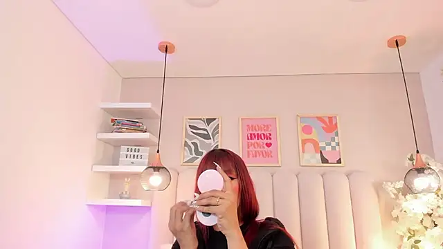 Isabella  gonzalez  online show from December 15, 2025, 2:27 am