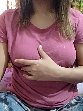 Snapshot of Tanha18 chatting on February 9, 2026, 2:04 am Tanha18 online show from February 9, 2026, 2:04 am