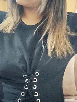 Snapshot of Tanha18 chatting on February 18, 2026, 1:07 pm Tanha18 online show from February 18, 2026, 1:07 pm