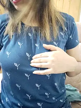 Snapshot of Tanha18 chatting on February 19, 2026, 6:15 pm Tanha18 online show from February 19, 2026, 6:15 pm