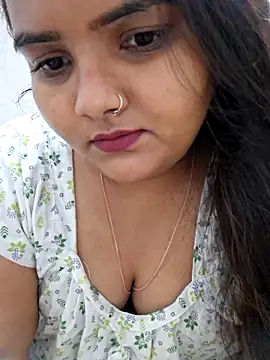 Snapshot of Saffroncutie chatting on October 18, 2025, 2:18 pm Saffroncutie online show from October 18, 2025, 2:18 pm