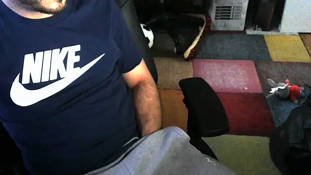 AlexGogo23 online show from November 21, 2025, 2:05 pm