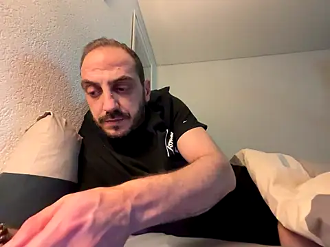 AlexGogo23 online show from January 6, 2026, 10:01 pm