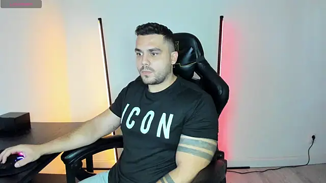 Snapshot of Danielbateson chatting on October 13, 2025, 10:26 am Danielbateson online show from October 13, 2025, 10:26 am