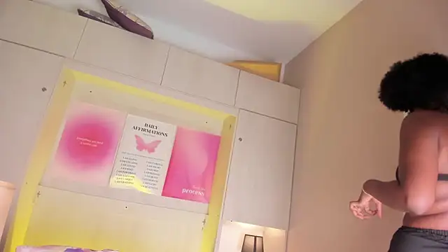 MaraBaker online show from February 24, 2026, 12:03 pm