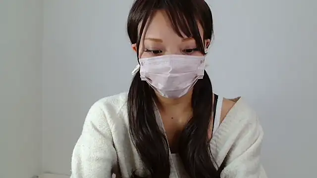 Ichikachan online show from November 4, 2025, 3:38 am