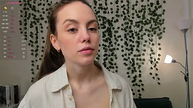 sweet and flirt online show from October 18, 2025, 7:09 am