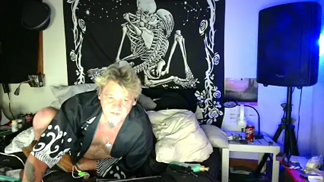 Snapshot of whitehole4bbc252 chatting on June 22, 2026, 8:11 am whitehole4bbc252 online show from June 22, 2026, 8:11 am