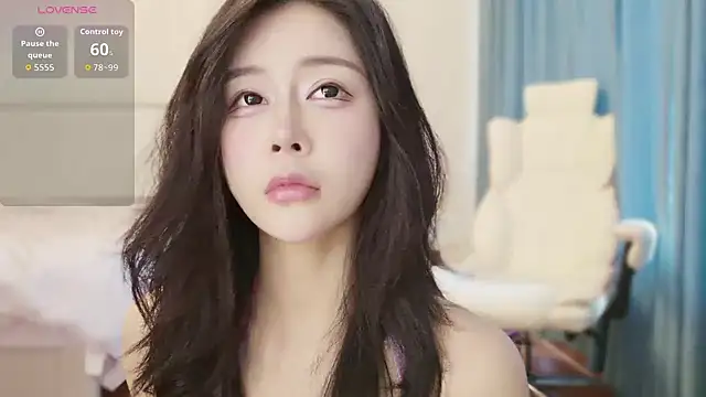 yiyi 3523 online show from March 4, 2026, 1:44 am