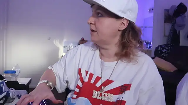 BellaBlueBBW online show from February 17, 2025, 3:09 pm