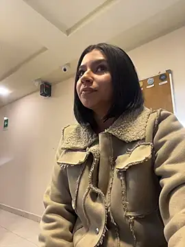 AlyssaRay online show from March 15, 2026, 12:00 pm