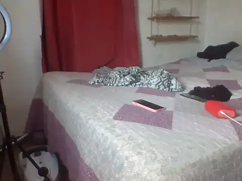 Snapshot of gatitachilena2 chatting on February 8, 2026, 10:46 pm gatitachilena2 online show from February 8, 2026, 10:46 pm