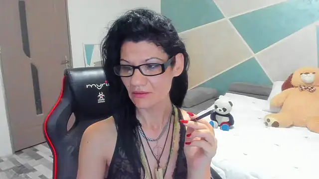 SweetSin40 online show from April 5, 2026, 7:55 pm