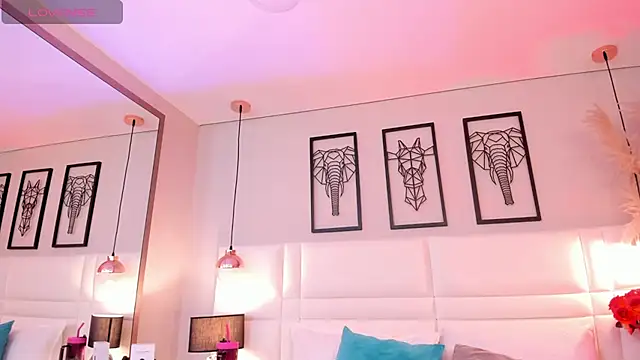 Ari lynn  online show from November 6, 2025, 3:40 am