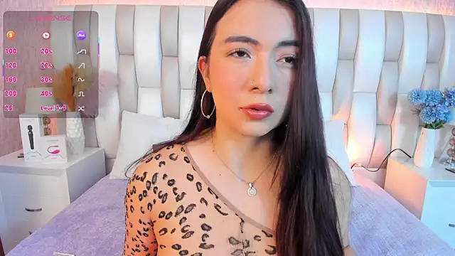 Ari lynn  online show from December 17, 2025, 5:35 am