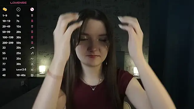  Cute World  online show from October 18, 2025, 6:19 pm