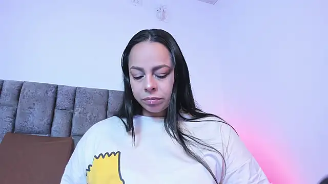Snapshot of MILA_QUINN chatting on October 22, 2025, 12:05 pm MILA QUINN online show from October 22, 2025, 12:05 pm