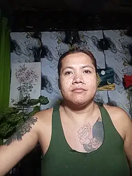 Snapshot of trishacummerts chatting on June 10, 2026, 3:11 pm trishacummerts online show from June 10, 2026, 3:11 pm