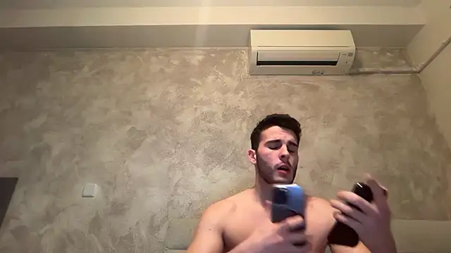 Camaraman05 online show from March 1, 2026, 7:49 pm