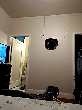 swipeswanger online show from November 1, 2025, 9:22 am