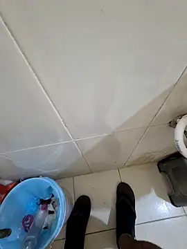 crawlerdrill online show from November 28, 2025, 2:14 am