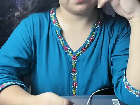 Divya68 online show from October 17, 2025, 5:48 pm