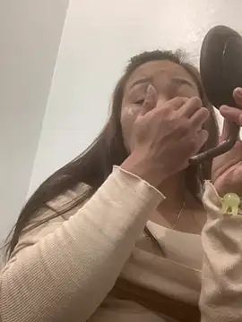 Linh sexyy online show from January 15, 2026, 1:16 pm